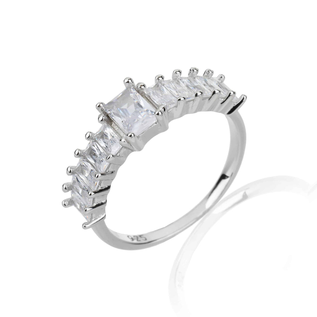 טבעת כסף משובצת אבנים